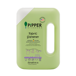 Pipper Standard Natural Fabric Softener, Floral Scent 900 ml